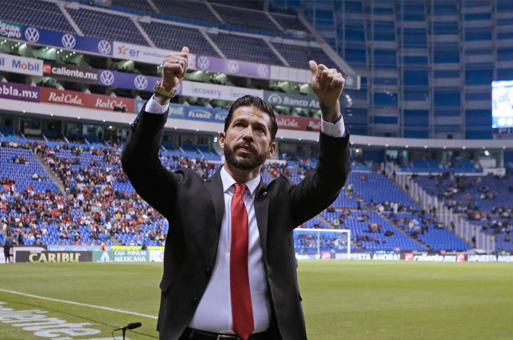 Benjamín Mora sería nuevo DT del Puebla para el Clausura 2026