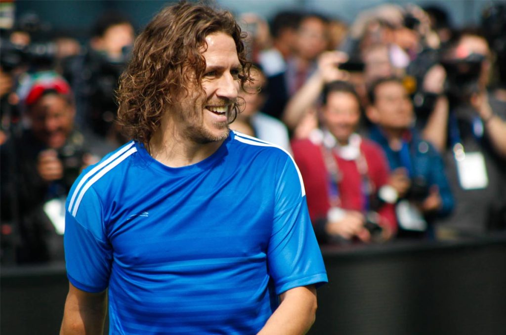 Carles Puyol será refuerzo de TUDN para el Mundial 2026