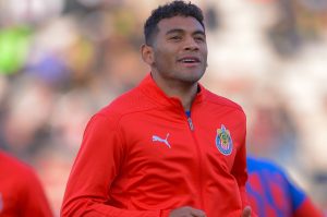 Chivas se resiste a hacer limpia en el plantel