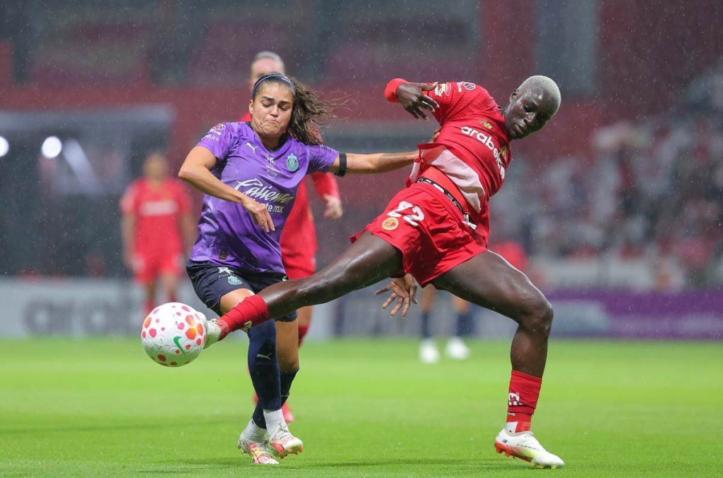 Chivas Femenil vs Toluca juegan la ida de Cuartos de Final en la Liguilla del Apertura 2025 Liga MX Femenil
