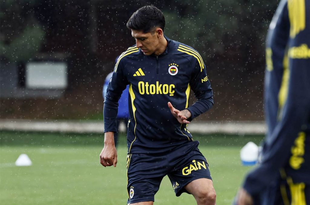Edson Álvarez buscará sumar minutos en Europa League en el Fenerbahce vs Ferencvaros