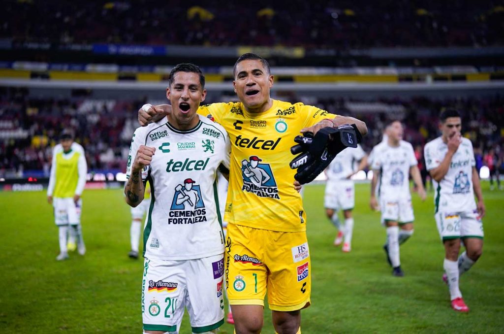 León empieza la limpia con estas bajas