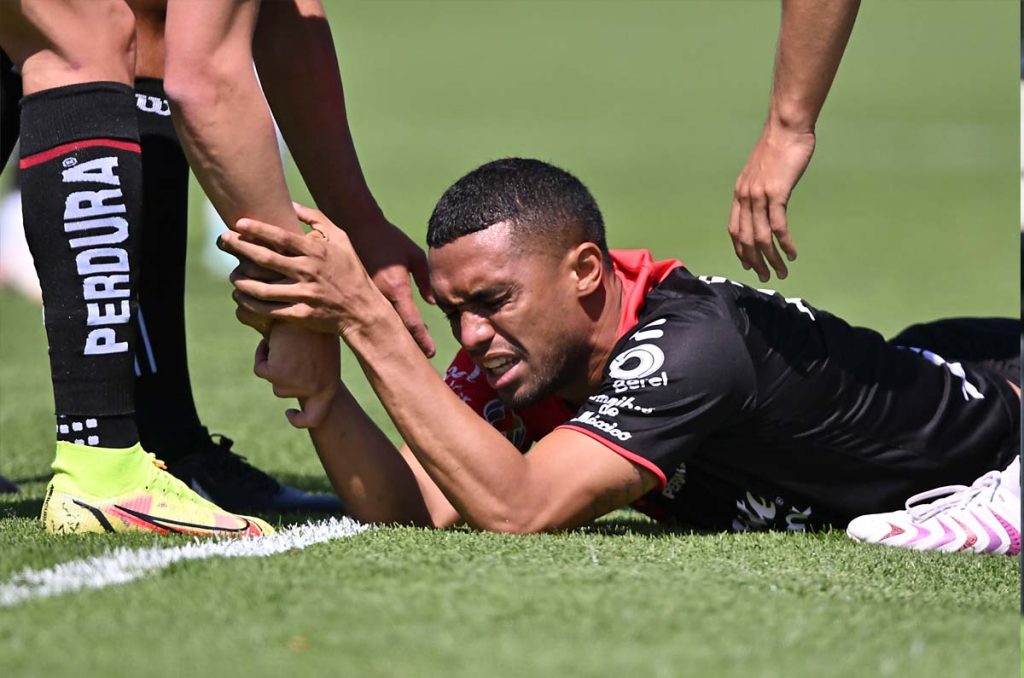 Mauro Manotas sufrió muchas lesiones en Atlas y ahora está en la puerta de salida