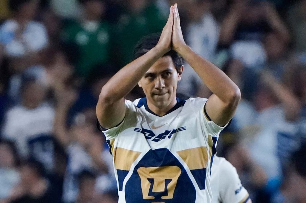 Pumas renueva contrato de JJ Macías