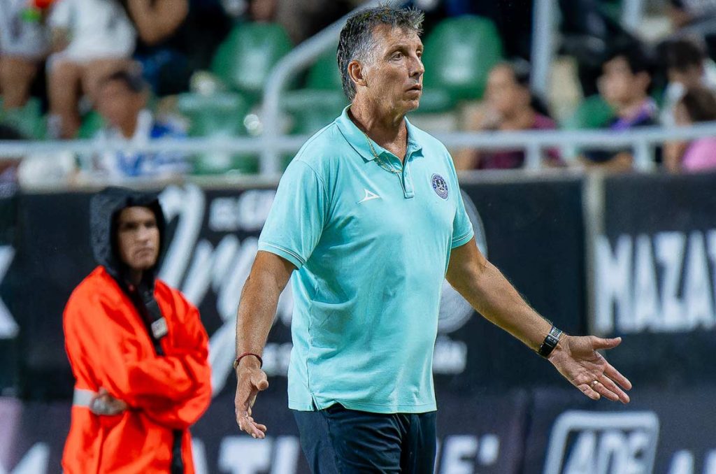 Robert Dante Siboldi no tendrá refuerzos para su Mazatlán