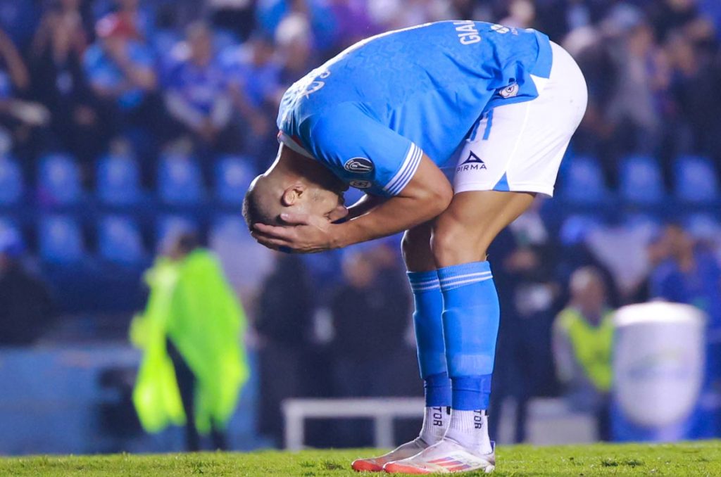 Giorgos Giakoumakis nunca pudo rendir en Cruz Azul y estarían cerca de venderlo
