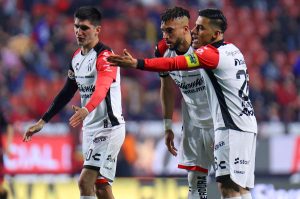 Atlas debe dar de baja extranjeros para sumar refuerzos