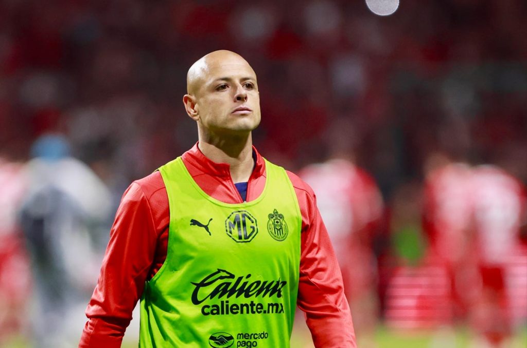 ¡SE BUSCA EQUIPO! Chicharito quiere seguir jugando