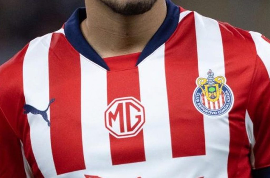 Chivas pierde un lateral izquierdo para el Clausura 2026