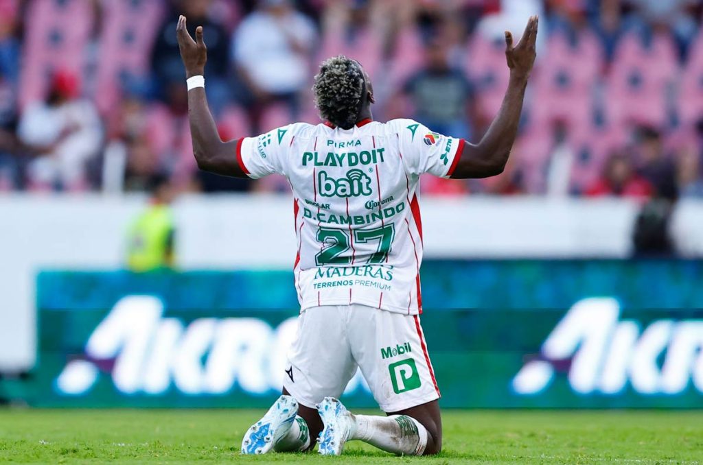 Diber Cambindo sigue en la mira de Pumas y León