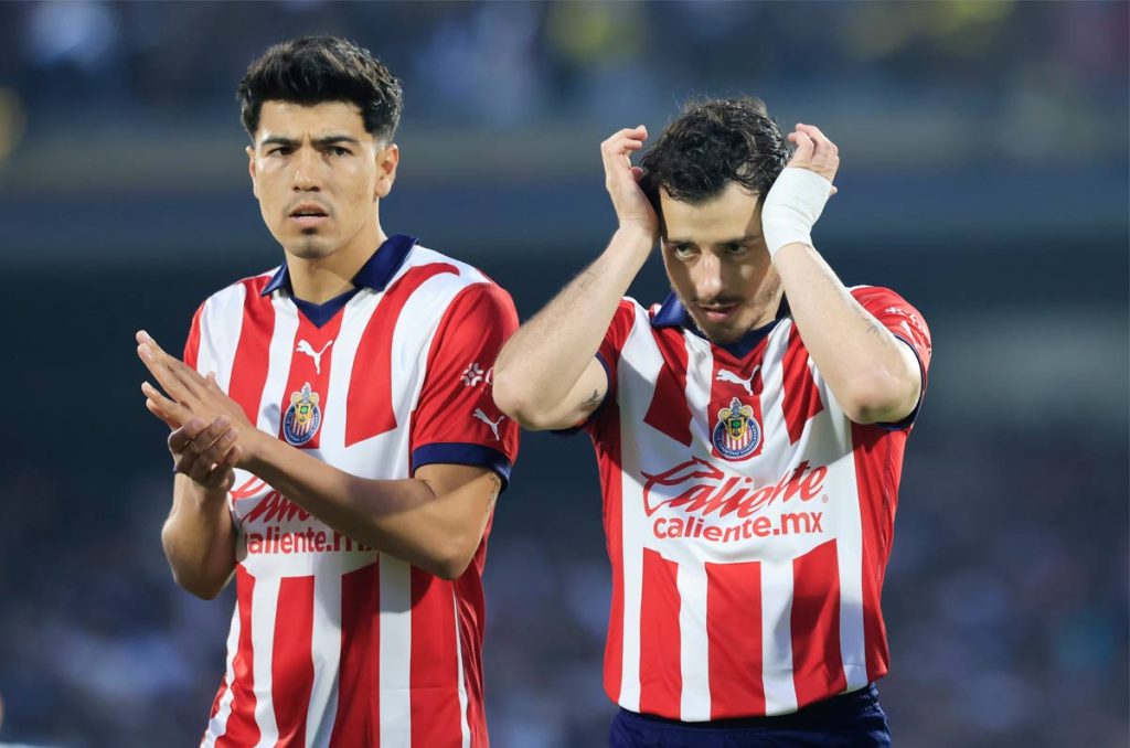 Erick Gutiérrez y Alan Mozo no entran en planes de Chivas