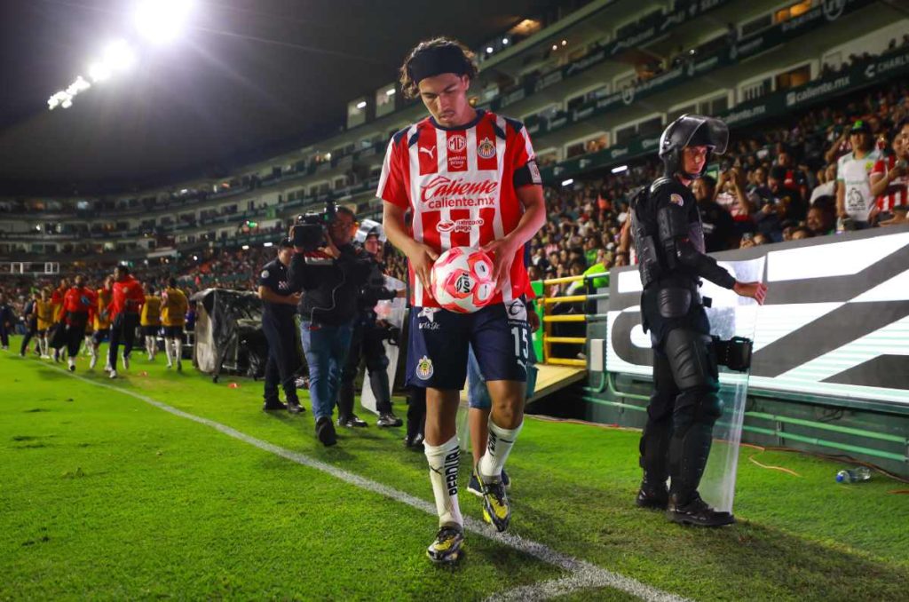 Ercik Gutiérrez se marcha de las Chivas de Guadalajara