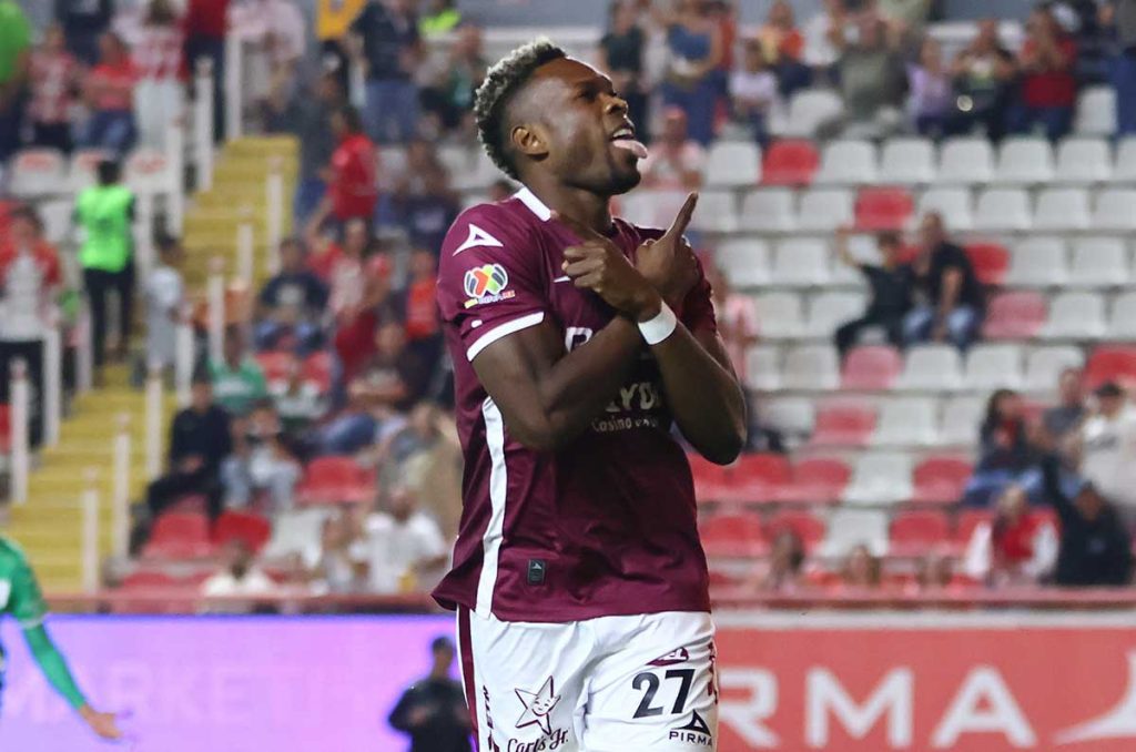 Es una realidad que Cambindo podría quedarse en Necaxa