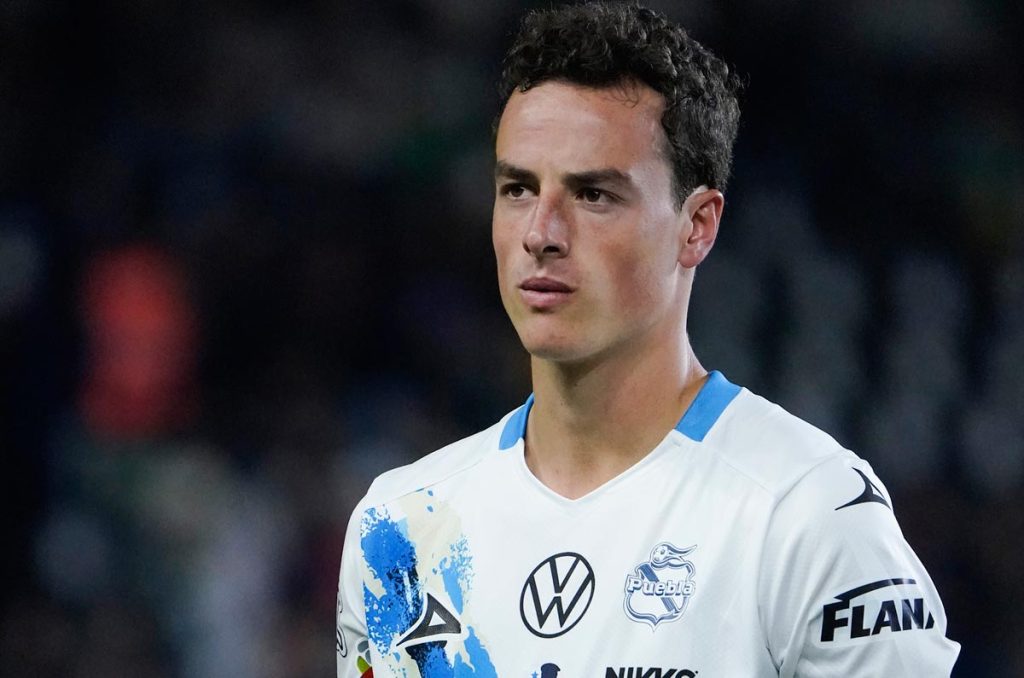 Esteban Lozano es el delantero elegido por la Franja del Puebla por seis meses más