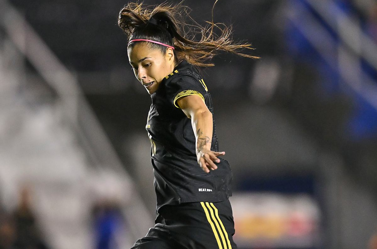 “Ganar el Puskás sería un reconocimiento mundial para la Liga MX Femenil”:  Ovalle