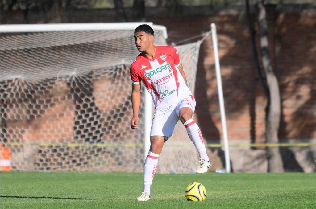 Jesús Alcántar se encamina a dejar Necaxa para marcharse a Perú