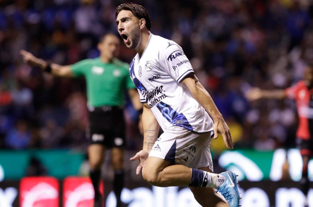 Lucas Cavallini seguirá siendo parte de la Franja del Puebla