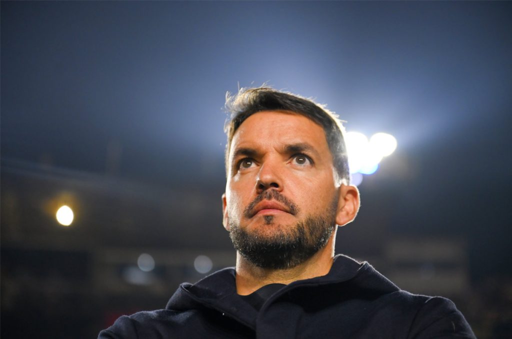 Todo parece indicar que Nicolás Larcamón seguirá al frente de Cruz Azul