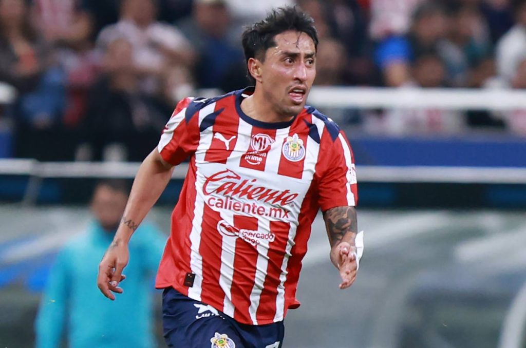 Omar Govea, mediocampista de Chivas que está por renovar contrato