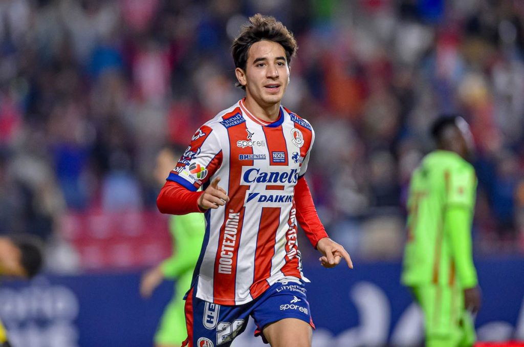 Sebastián Pérez Bouquet NO volverá a las Chivas