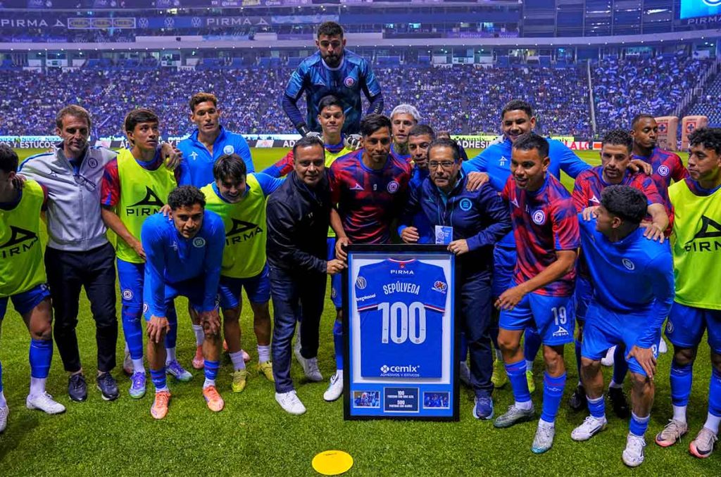 Sepúlveda acaba de cumplir 100 partidos con Cruz Azul