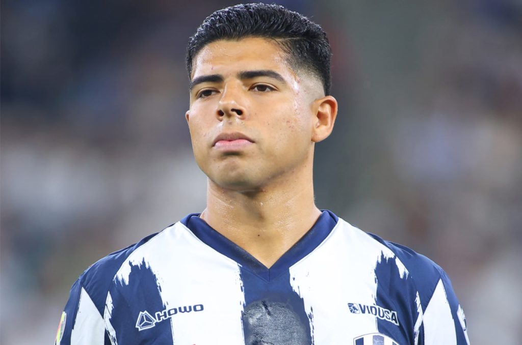 Víctor Guzmán estaría por dejar las filas de Rayados de Monterrey