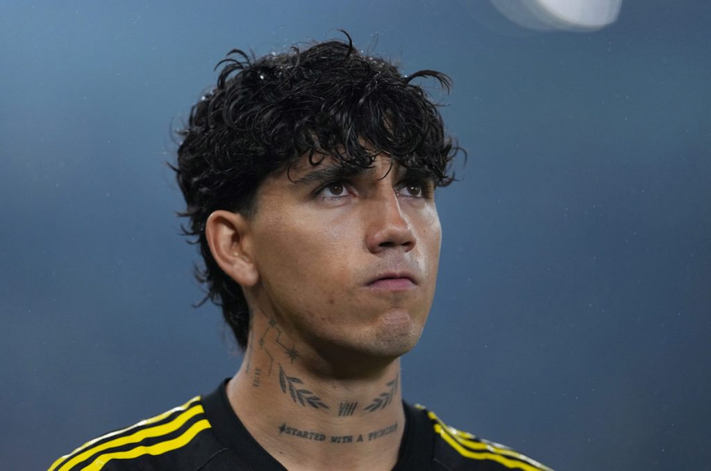 América busca un suplente para Kevin Álvarez