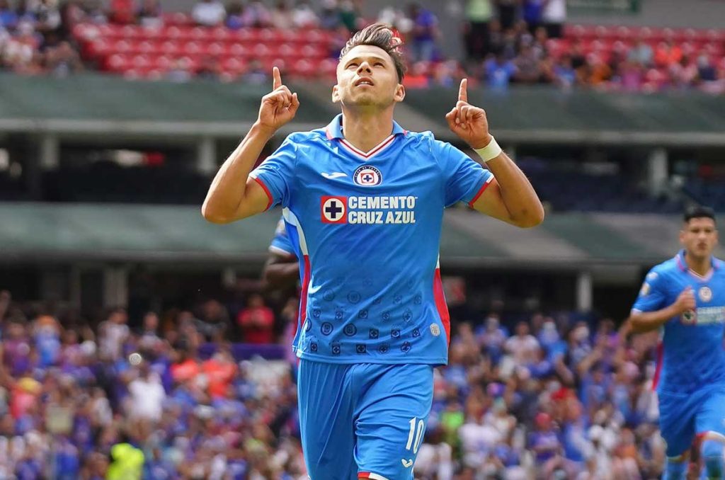 Ángel Romero anotó cinco goles con Cruz Azul