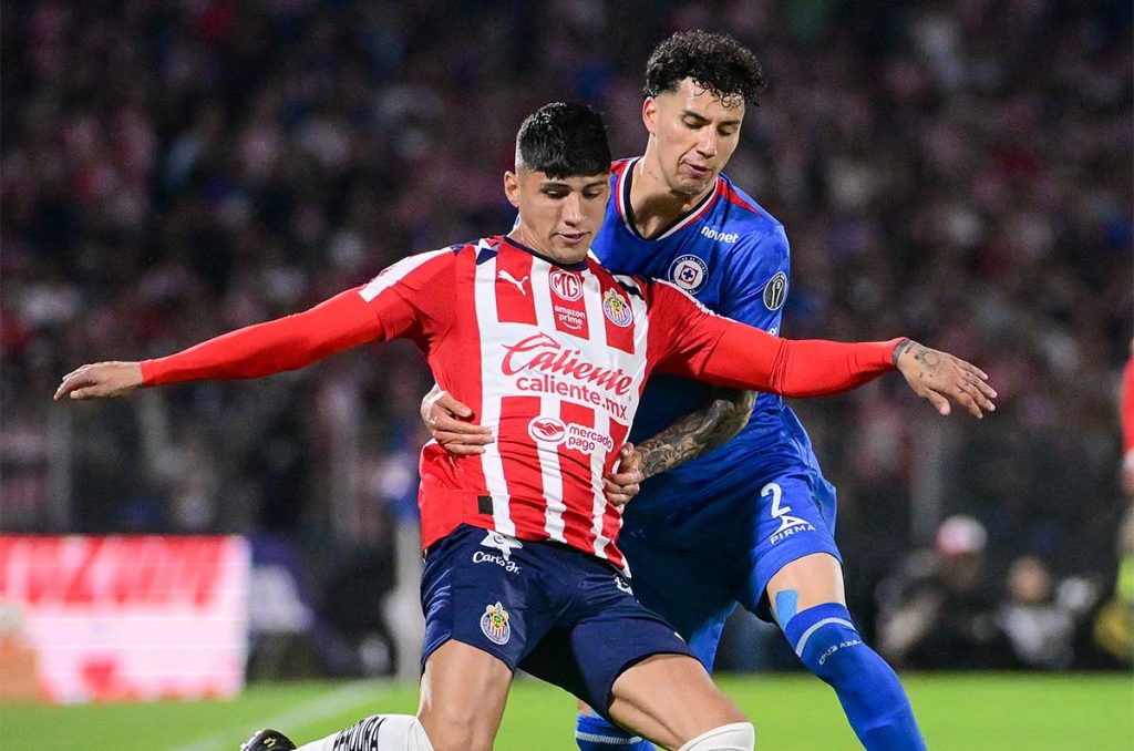 David Faitelson reveló que Cruz Azul busca a Alan Pulido