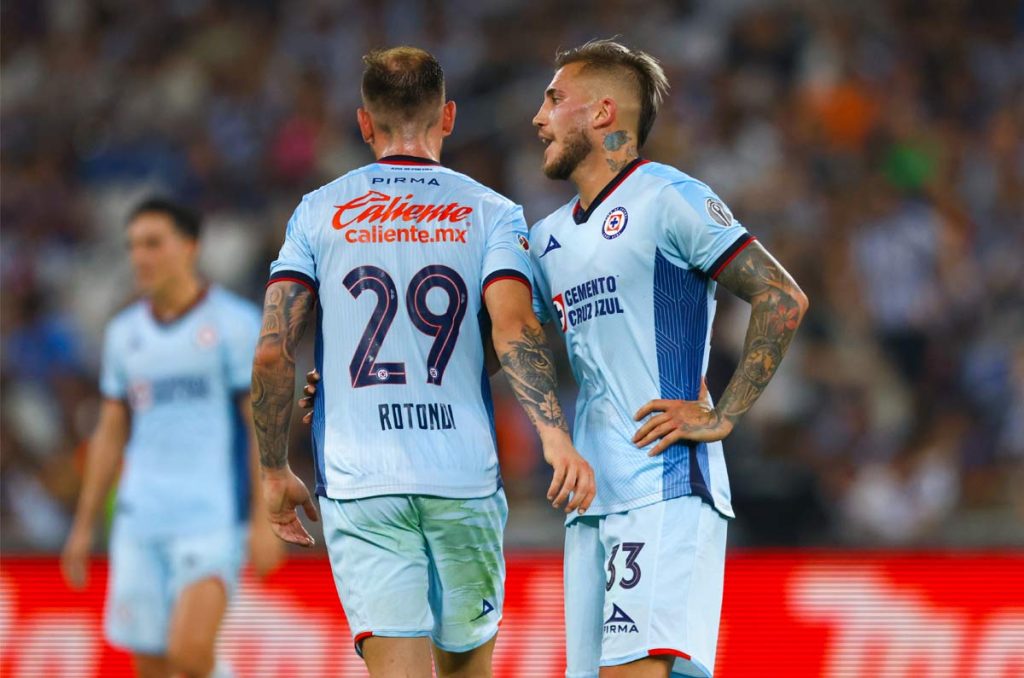 De forma inesperada, otro extranjero se va de Cruz Azul