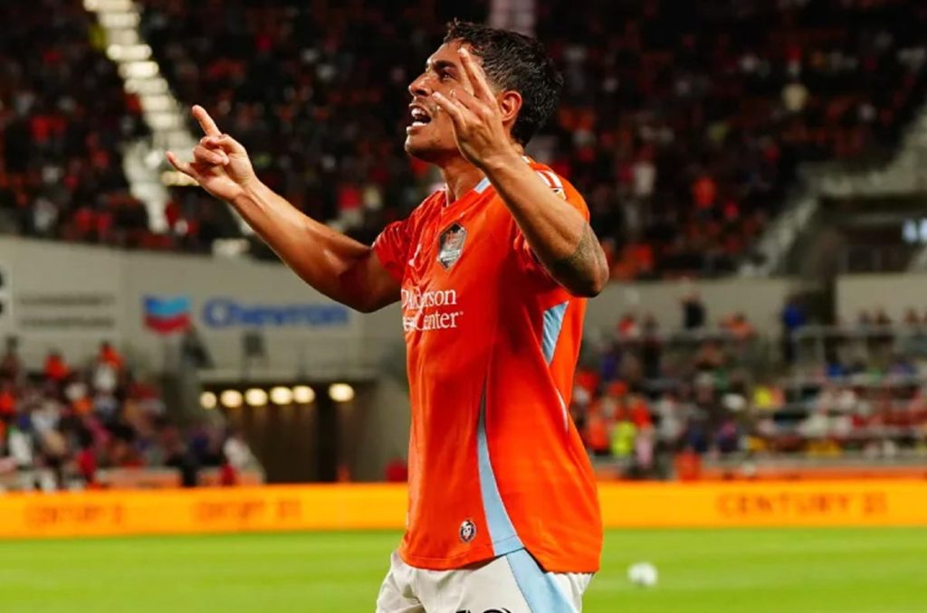 Ezequiel Ponce está en la mira de los Pumas de la UNAM