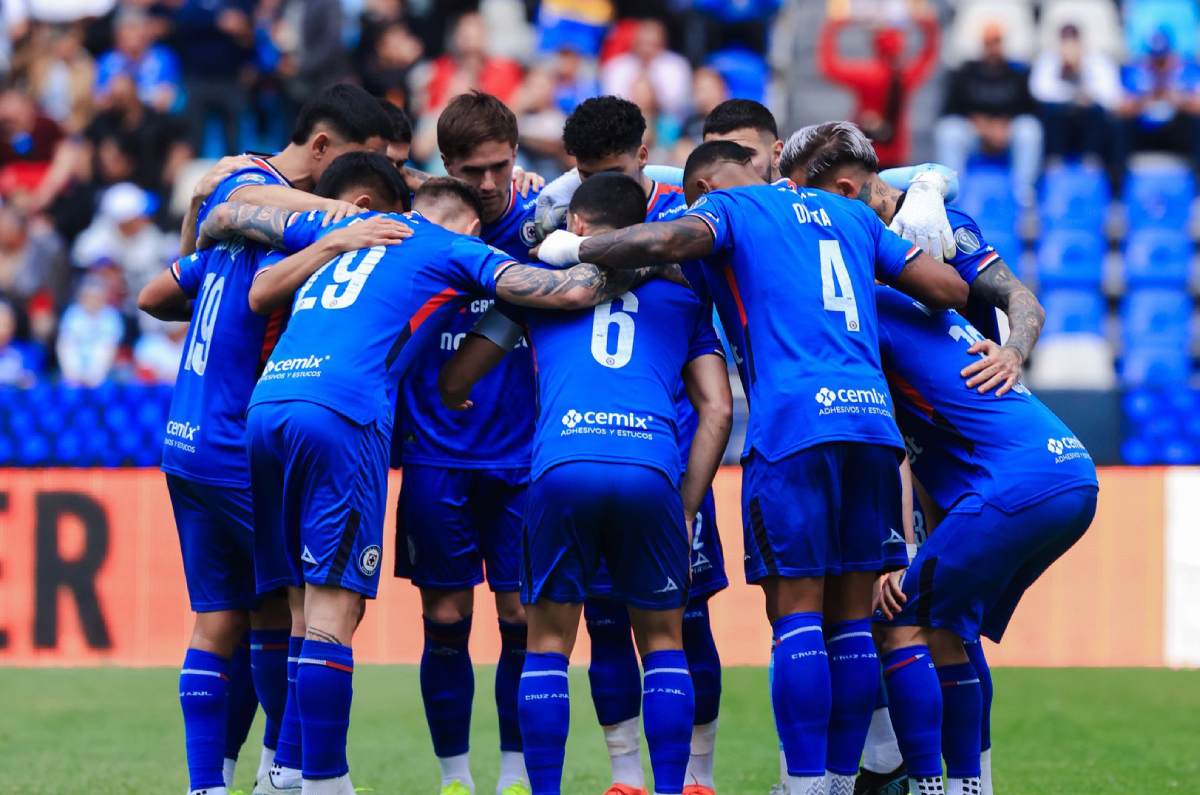 FICHAJE CAÍDO EN CRUZ AZUL