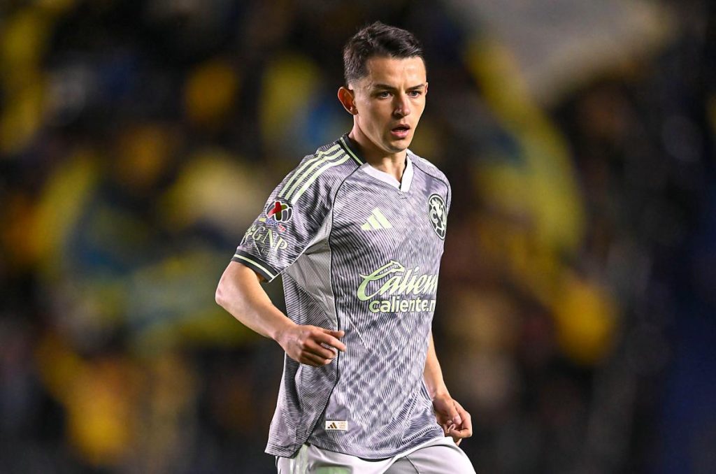 Álvaro Fidalgo se va del América 1