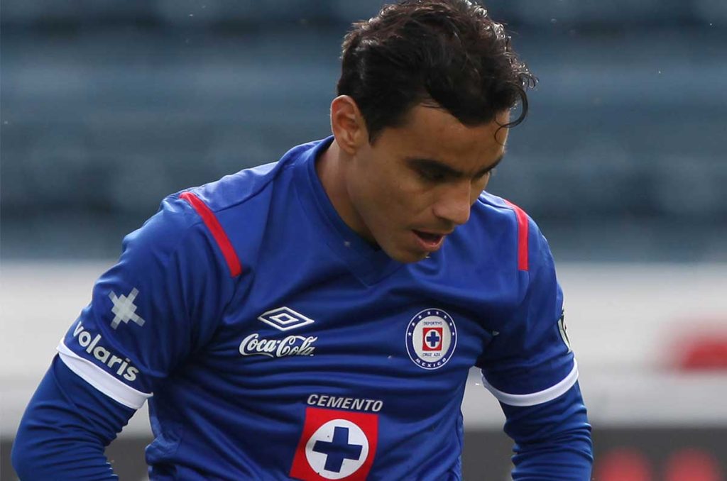 Omar Bravo soló anotó siete goles con Cruz Azul
