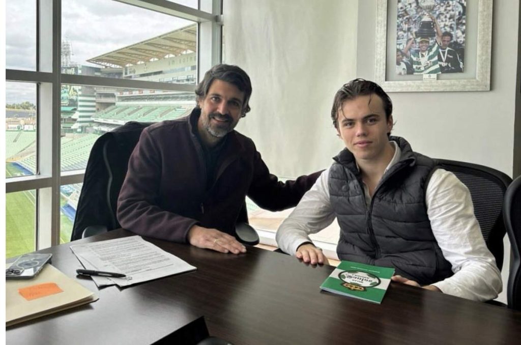 Magnus Francisco Lopez ya firmó con Santos Laguna