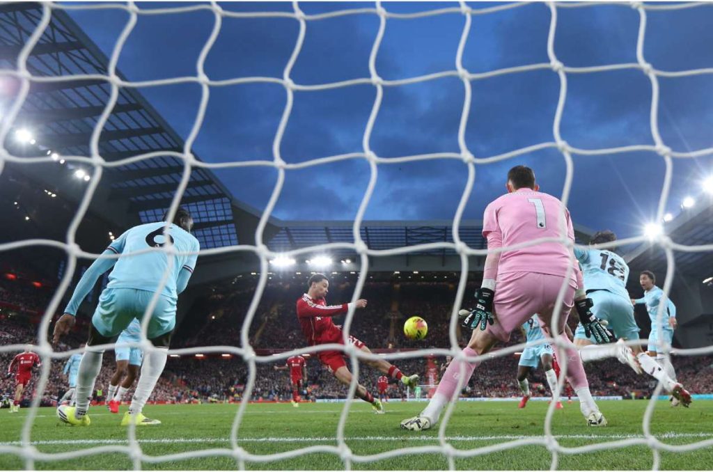 Raúl Jiménez podría regresar al América 1