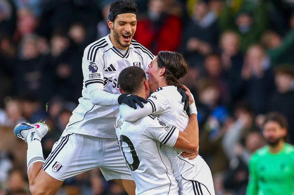 Raúl Jiménez y el Fulham se miden vs Chelsea