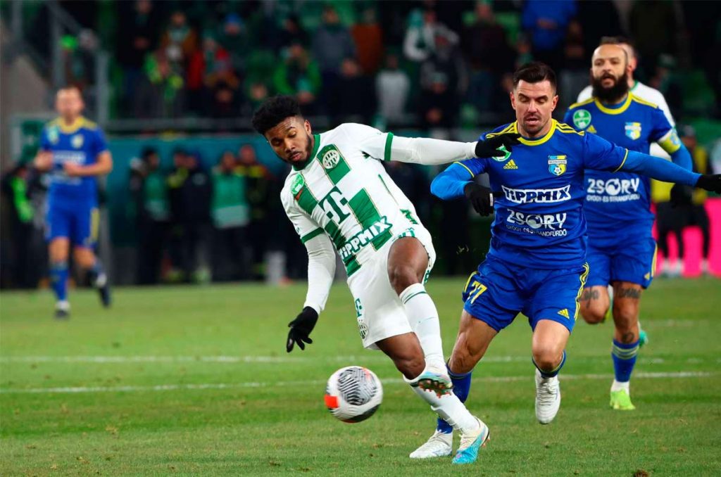 Marquinhos Costa es opción para llegar al América