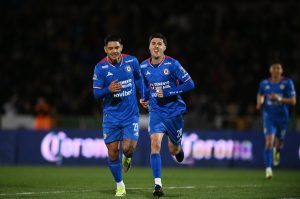 Cruz Azul va por un campeón del mundo