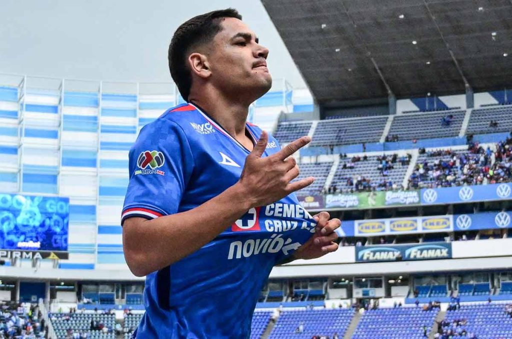 Cruz Azul, a contratiempo con el Toro Fernández