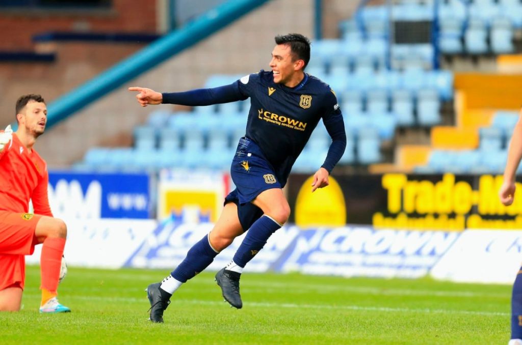 Futbolistas que han jugado y anotado en la liga de Escocia 3