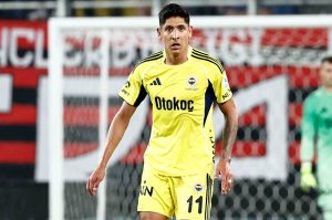 Edson Álvarez peligra en Fenerbahce y Selección Mexicana