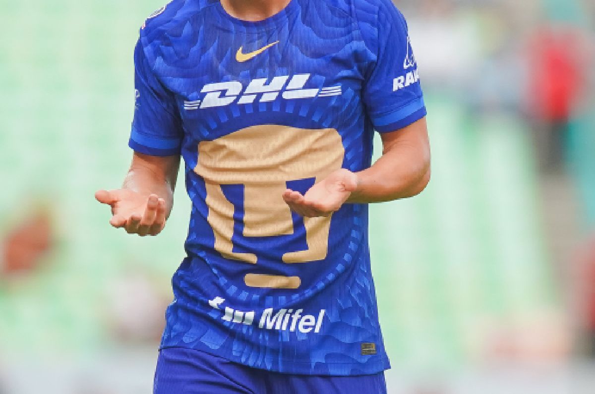 Efraín Juárez lo alineó 24 partidos y hoy lo tiene borrado de Pumas