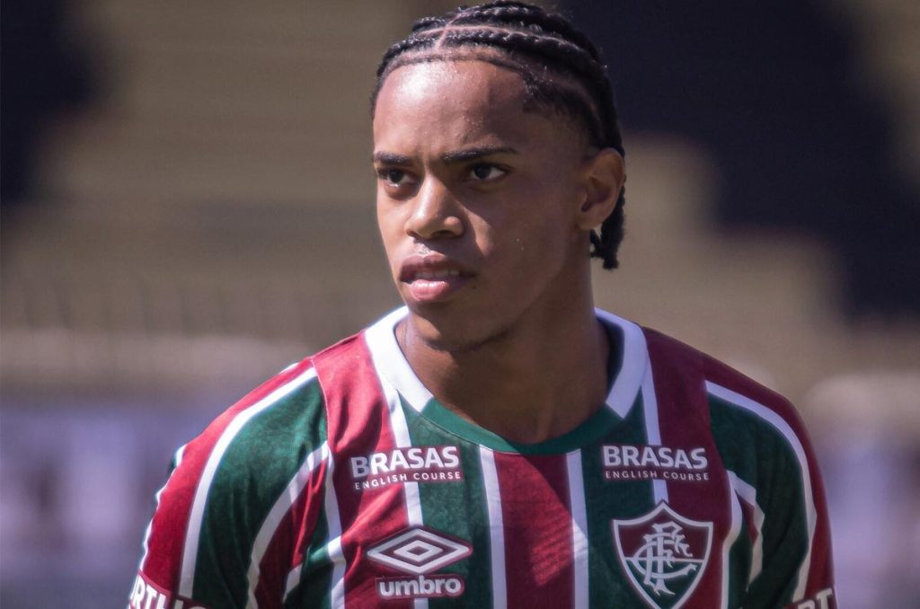 Matheus Reis firmó hasta el 2030 con el Fluminense de Brasil