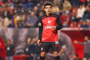 Gilberto Mora genera incertidumbre en Xolos de Tijuana