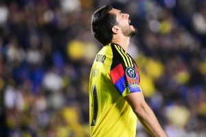 Henry Martín tiene oferta millonaria para dejar al América