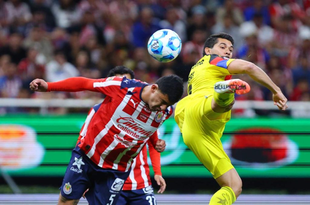 ¿Se acabó la fe en Jardine? Henry Martín y el dardo a su DT tras la derrota ante Chivas 0