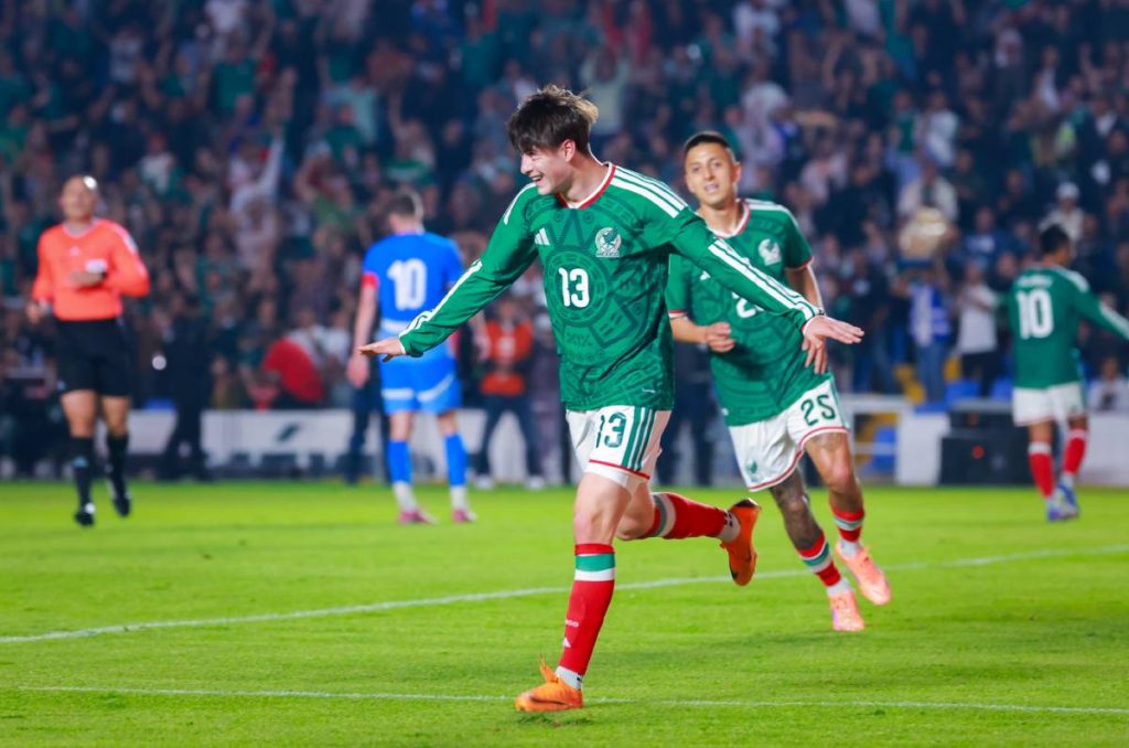 Chicharito y Hormiga: año mundialista y debut goleador 0