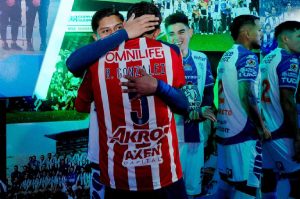 Se niega a renovar y Pachuca lo separa del equipo