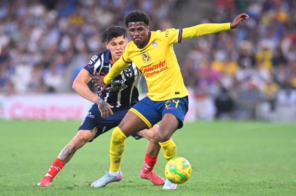 Javairo Dilrosun probará suerte en otro continente 1